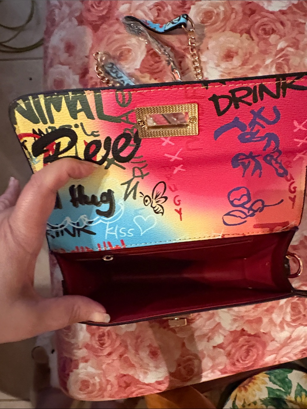 Colorful Graffiti Chain Shoulder Bag - Multicolor - Picture 3 of 3